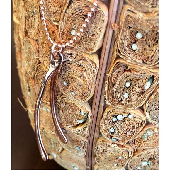 MARC JACOBS - NWOT - Rose-Gold-Plated Wishbone Fashion Necklace. Good Luck Charm - Picture 11 of 16